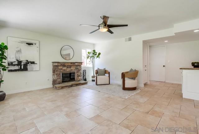 12709 Treeridge Ter, Poway CA: https://media.crmls.org/mediaz/93d679e2-4d75-4bc7-95c9-f039d44d84b2.jpg