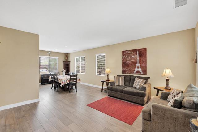 Detail Gallery Image 7 of 64 For 17866 Robusta Dr, Riverside,  CA 92503 - 6 Beds | 3 Baths