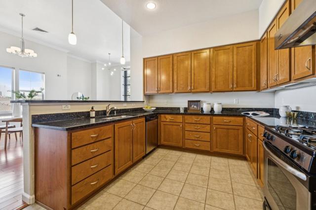 1388 Broadway, Millbrae CA: https://media.crmls.org/mediaz/93d9bc69-516b-446b-9fa0-c28e52a2e87e.jpg