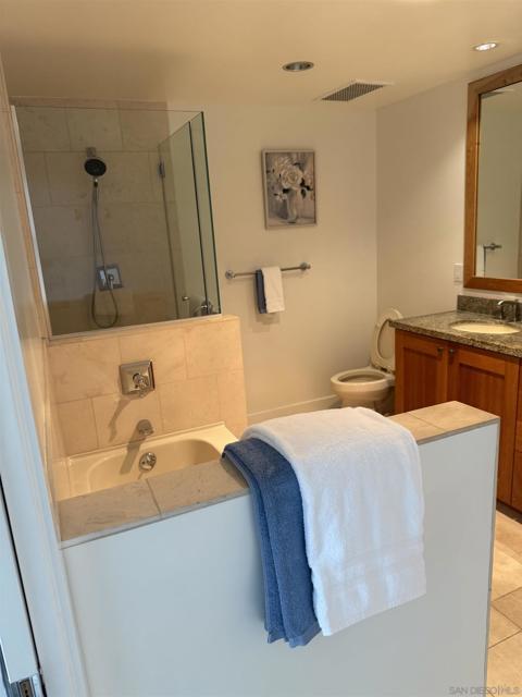 700 W Harbor, San Diego CA: https://media.crmls.org/mediaz/93d9f642-71db-4626-9983-82b50f7ec508.jpg