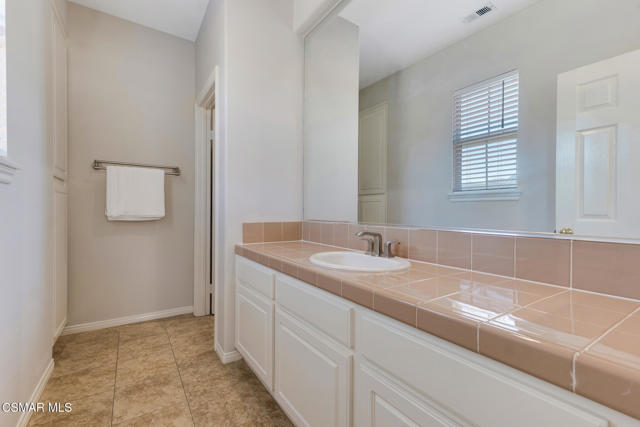 Image 53 of 79 For 4347 Via Entrada