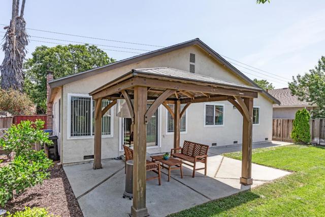 4463 Park Sommers Way, San Jose CA: https://media.crmls.org/mediaz/93dab60c-cfe9-46f9-b512-1bd690f0025b.jpg