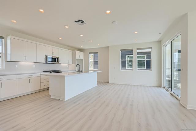 3051 Marquee Way, San Diego CA: https://media.crmls.org/mediaz/93dceeb5-9c33-4ee8-846c-bc58b2dd7e39.jpg