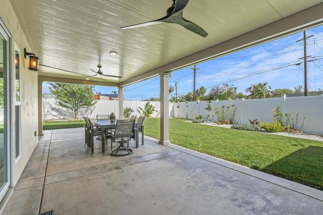 8931 Sunwood Dr, Santee CA: https://media.crmls.org/mediaz/93dda08f-84a7-4adb-81e2-cc2615795ff7.jpg
