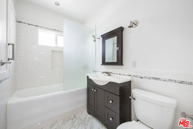 931 Micheltorena Street, Los Angeles CA: https://media.crmls.org/mediaz/93ddcc64-882b-4788-92f7-68c410e105da.jpg