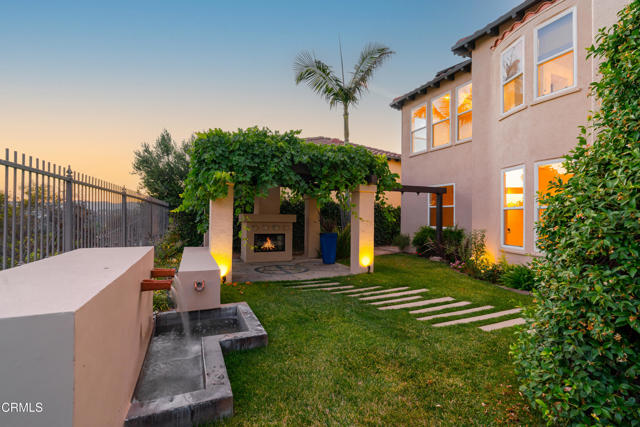 3911 Lilac Canyon Lane, Altadena CA: https://media.crmls.org/mediaz/93dde469-acd5-496f-9e74-827f9c86113a.jpg