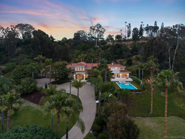 4540 Los Pinos, Rancho Santa Fe CA: https://media.crmls.org/mediaz/93ded380-e002-4d3c-b74a-96c4bd6afdf4.jpg