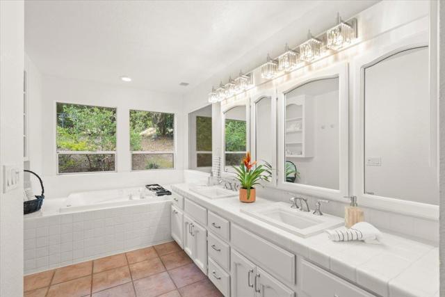 8103 Crestview Court, Gilroy CA: https://media.crmls.org/mediaz/93deeb17-c264-4c1c-b8ba-0120d8ed9a6a.jpg
