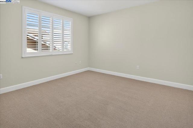 7829 Ridgeline Place, Dublin CA: https://media.crmls.org/mediaz/93dffc61-5db2-472b-b570-53d953532723.jpg