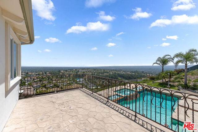7416 Wiscasset Drive, West Hills CA: https://media.crmls.org/mediaz/93dffca9-33ab-4c0f-8cfb-a5e1ddf7cb89.jpg