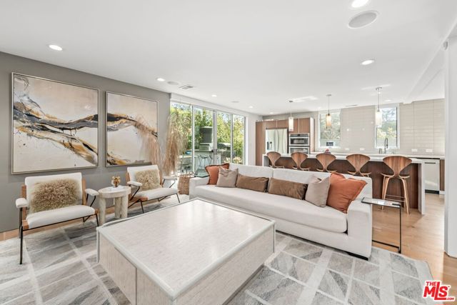 2736 Armacost Avenue, Los Angeles CA: https://media.crmls.org/mediaz/93e05116-b497-4bfa-9e26-501aff9b9afb.jpg