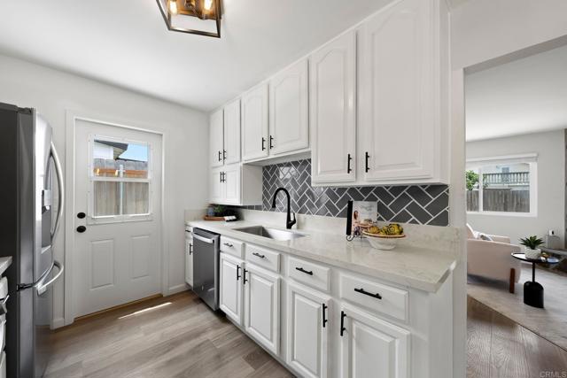 1202 Helix Avenue, Chula Vista CA: https://media.crmls.org/mediaz/93e36a35-82c5-4aee-a54d-e4bbdfcf07ef.jpg