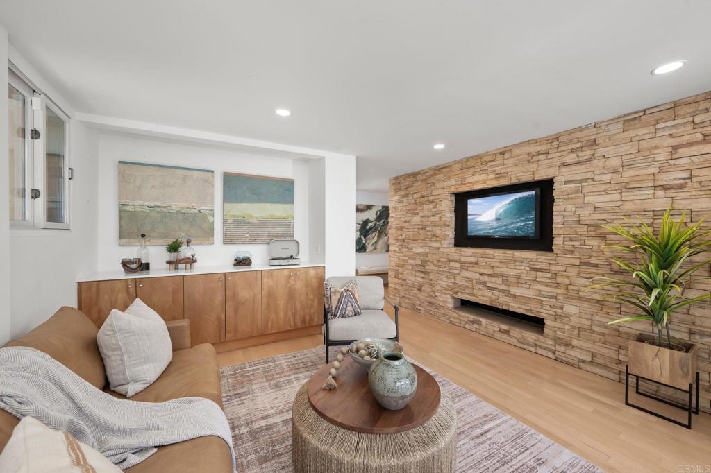 280 Torrey Pines Terrace - photo 15