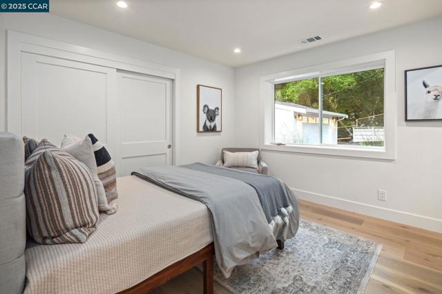 706 St Marys Road, Lafayette CA: https://media.crmls.org/mediaz/93e48fa5-0d07-43e8-841c-de9b23eabbaa.jpg