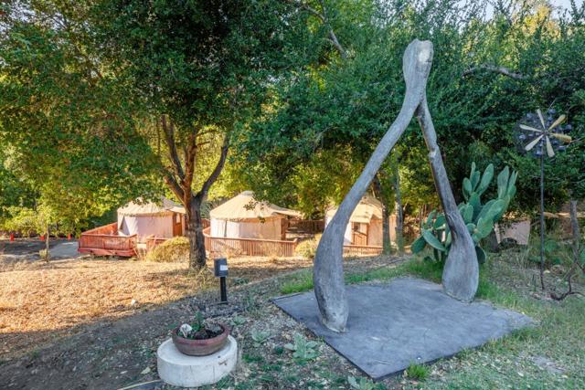 Image 17 of 62 For 20600 Aldercroft