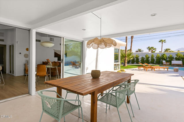 Detail Gallery Image 28 of 41 For 795 E Racquet Club Rd, Palm Springs,  CA 92262 - 3 Beds | 2 Baths