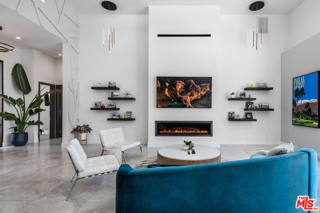 78155 Calle Cadiz, La Quinta CA: https://media.crmls.org/mediaz/93e5e6ab-b6dd-4eb7-a066-ed801bc05d1f.jpg