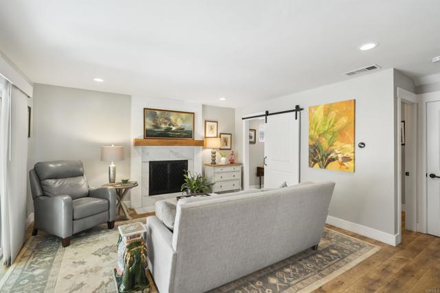 Detail Gallery Image 13 of 38 For 1951 Belmore Ct, El Cajon,  CA 92020 - 4 Beds | 2/1 Baths