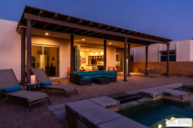 669 Wilson Lane, Palm Springs CA: https://media.crmls.org/mediaz/93e66462-0f93-4909-8bdc-989572115126.jpg