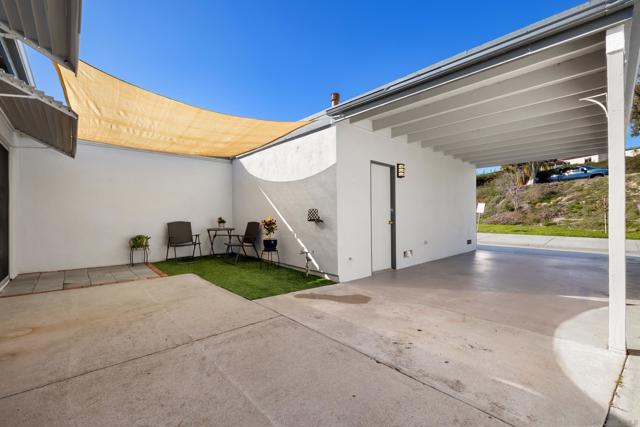 3875 Vista Campana, Oceanside CA: https://media.crmls.org/mediaz/93e68158-8353-47c8-ae6b-7dcd821f4709.jpg