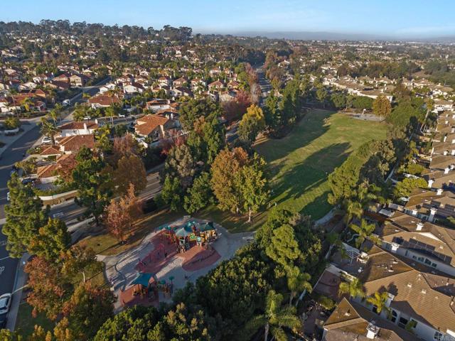Detail Gallery Image 4 of 44 For 4615 Da Vinci St, Carmel Valley,  CA 92130 - 3 Beds | 3 Baths