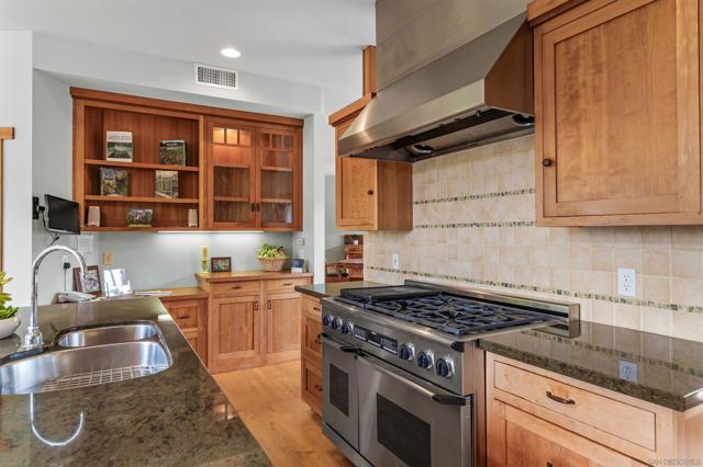 6132 Rainbow Heights Rd, Fallbrook CA: https://media.crmls.org/mediaz/93e717e9-31bf-4475-9a5e-801eb9aaa345.jpg