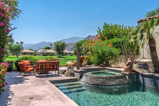 79885 Liga, La Quinta CA: https://media.crmls.org/mediaz/93e889a7-4d8a-4813-9630-d2191a8e87c1.jpg