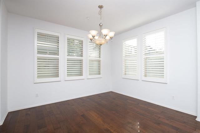 Detail Gallery Image 10 of 35 For 1811 Lime Ct #9,  Chula Vista,  CA 91913 - 2 Beds | 2/1 Baths