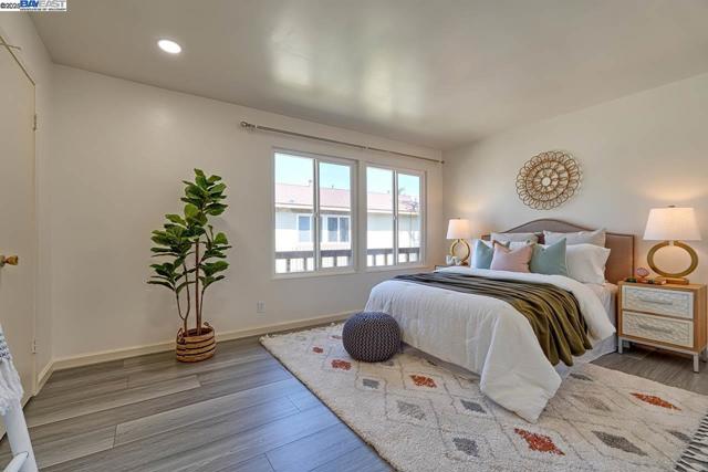 4654 Balboa Way, Fremont CA: https://media.crmls.org/mediaz/93e91ec1-be54-4376-a0f8-5cf17bd8306a.jpg