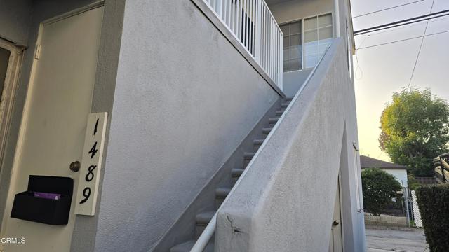 Detail Gallery Image 2 of 26 For 1483 N Altadena Dr, Pasadena,  CA  - 2 Beds | 1 Baths
