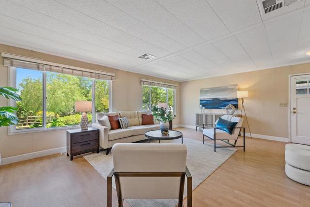 444 Whispering Pines, Scotts Valley CA: https://media.crmls.org/mediaz/93e9e094-7dc2-4ee2-8ede-2ff2f9847eab.jpg