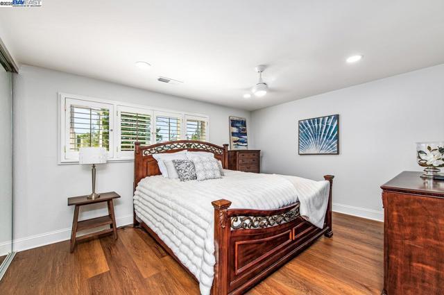 260 Mara Pl, San Ramon CA: https://media.crmls.org/mediaz/93e9e83e-ff3c-4581-ae02-1e844723068c.jpg