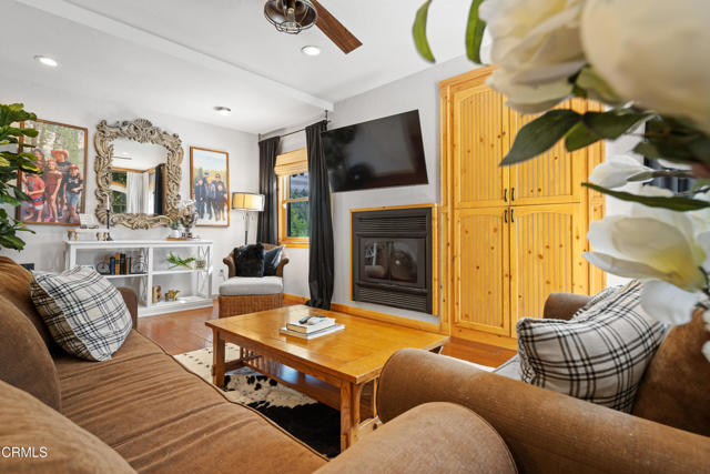 54186 Road 432, Bass Lake CA: https://media.crmls.org/mediaz/93e9f9f2-19cf-4528-bad5-952c84762ecd.jpg
