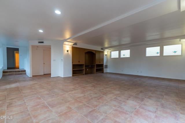 1412 Norton Avenue, Glendale CA: https://media.crmls.org/mediaz/93eabc8a-c96c-4ce9-ac83-8c72249be51c.jpg