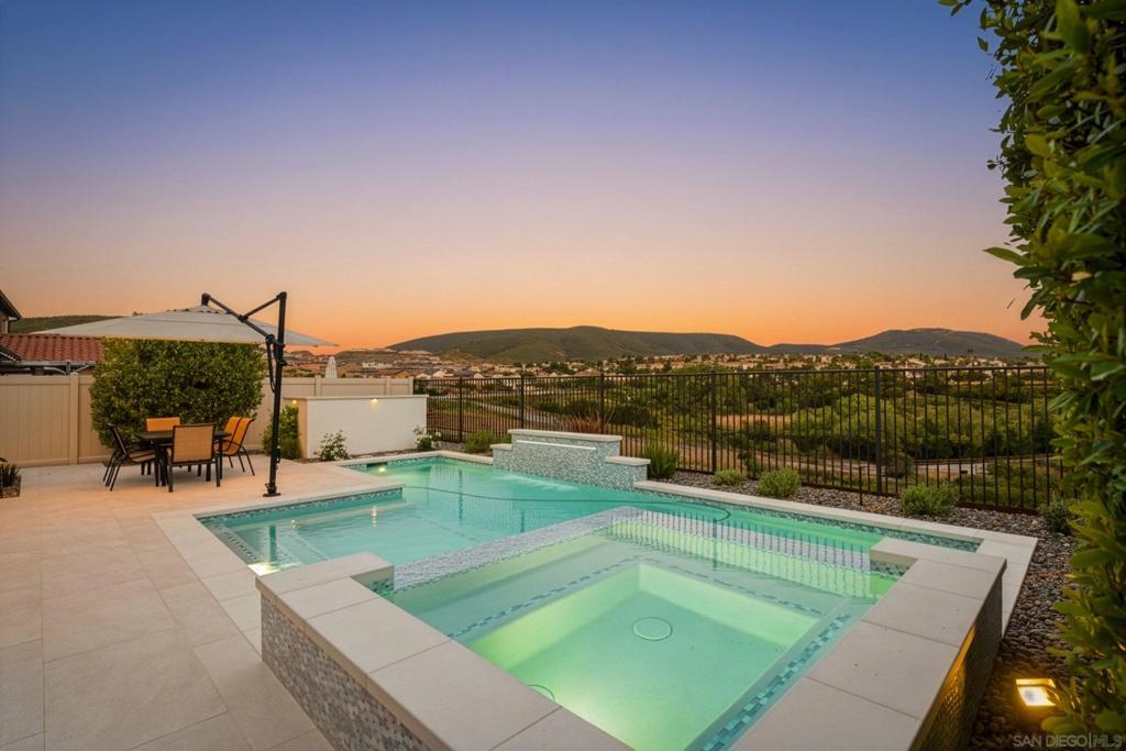 888 Cayley Ave - photo 6