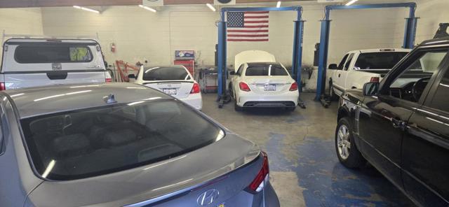 969 969 second, San Jose CA: https://media.crmls.org/mediaz/93ecb40b-15bc-489f-a334-37ad9c8462f0.jpg