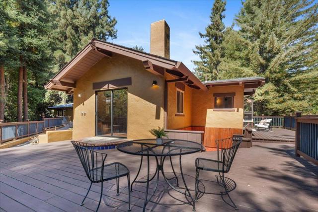 211 Hidden Lane, Santa Cruz CA: https://media.crmls.org/mediaz/93ed1fd6-dfd3-4834-8f6b-eded1872554f.jpg