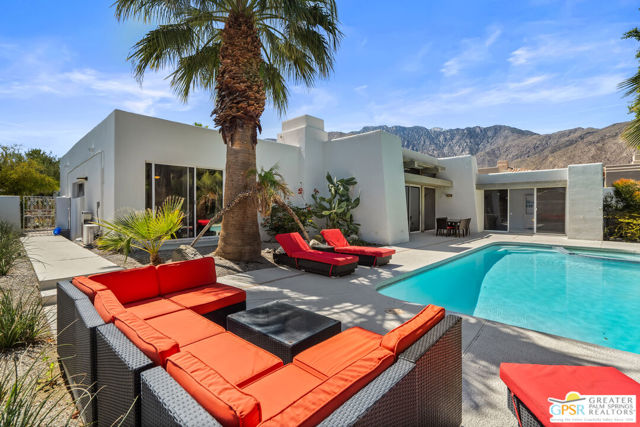 770 N Girasol Court, Palm Springs CA: https://media.crmls.org/mediaz/93ed946a-b9d3-415b-bfd8-387d4505b188.jpg