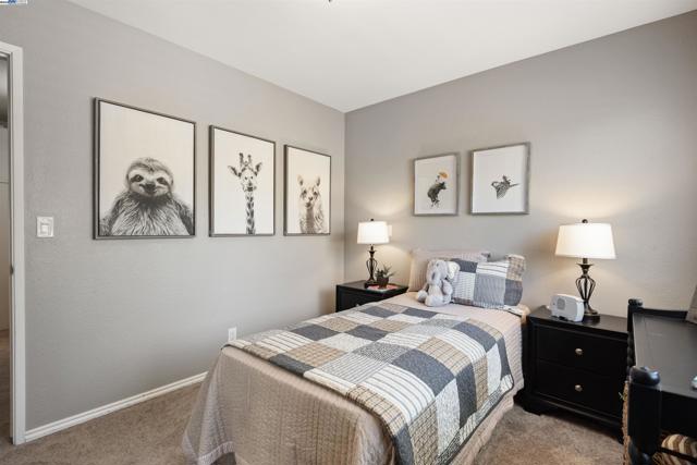 35344 Rutland Ct, Newark CA: https://media.crmls.org/mediaz/93eefcd5-e9bc-44be-8310-2d0a4af2e666.jpg