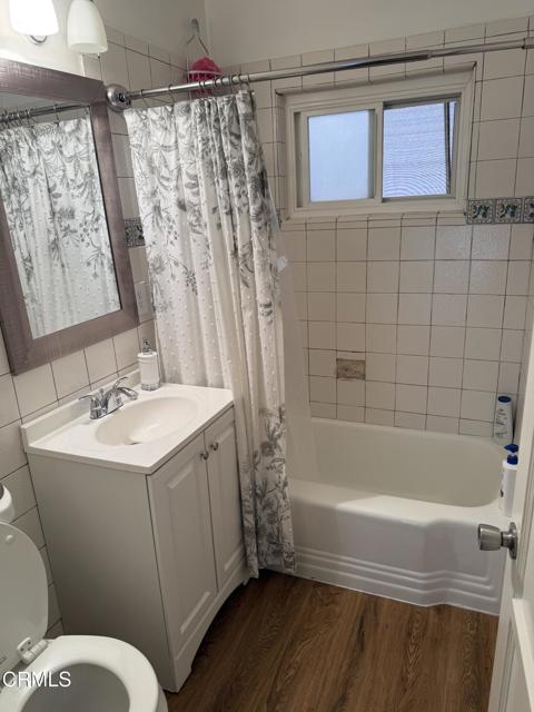1110 1112 N Altadena Drive, Pasadena CA: https://media.crmls.org/mediaz/93ef2401-a3e6-4bd8-b2c3-9694fac22e60.jpg