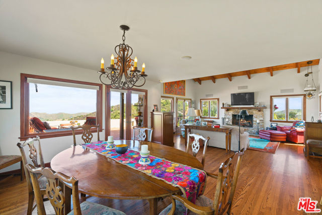 2303 Tuna Canyon Road, Topanga CA: https://media.crmls.org/mediaz/93ef3229-256a-4f19-a0af-2dc879961837.jpg