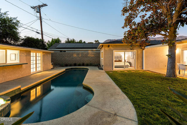 581 N Sunnyslope Avenue, Pasadena CA: https://media.crmls.org/mediaz/93f0ba0a-5c6e-451b-8335-024fc23e6970.jpg