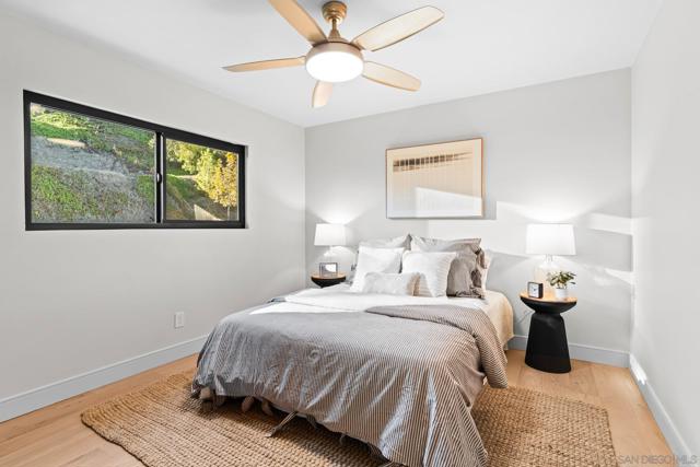 13334 Barbados Way, Del Mar CA: https://media.crmls.org/mediaz/93f0ca74-bcbd-43c4-81e5-9b113949321c.jpg