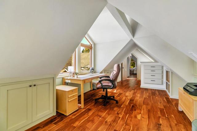 411 Hecker Pass Road, Watsonville CA: https://media.crmls.org/mediaz/93f12696-259c-4bfe-8126-507b65bc2541.jpg