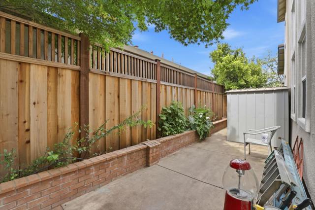 1510 Dovetail Way, Gilroy CA: https://media.crmls.org/mediaz/93f1c14c-961c-4113-acef-e4c0b26ab85a.jpg