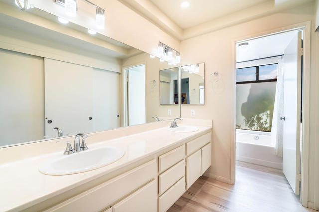 2355 S Gene Autry Trail, Palm Springs CA: https://media.crmls.org/mediaz/93f1ccf8-7b93-450b-a243-a2dfc30882be.jpg