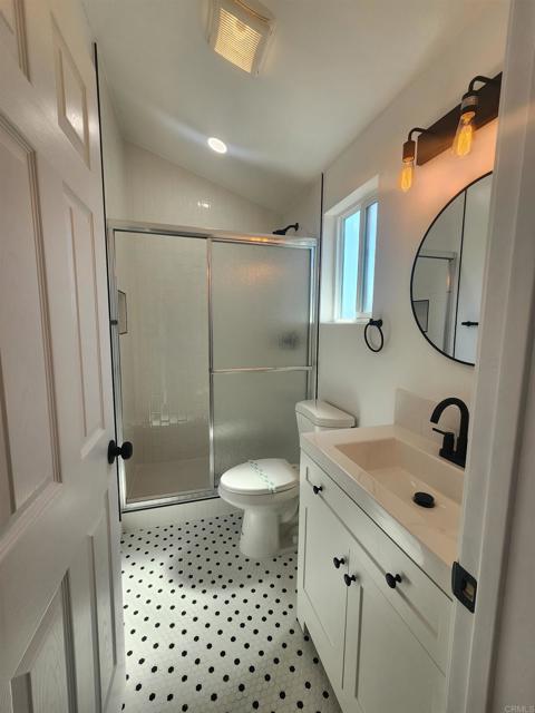 Detail Gallery Image 39 of 43 For 2411 21 L St, San Diego,  CA 92102 - – Beds | – Baths