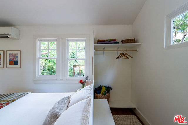 1228 Cliff Drive, Los Angeles CA: https://media.crmls.org/mediaz/93f44f0a-19be-4e04-bfba-8d0d1565382d.jpg
