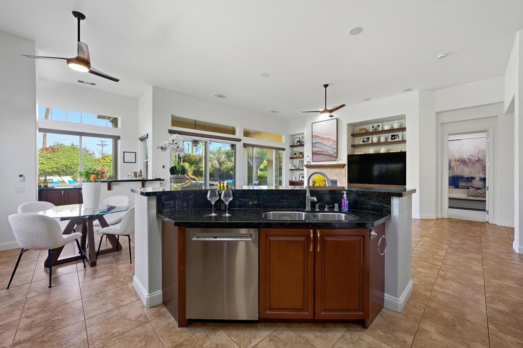 MLS #219136992DA image #20