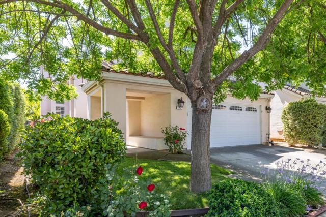542 Via Sorrento, Morgan Hill CA: https://media.crmls.org/mediaz/93f58b20-dfbf-45b4-ba8c-dd1716c1d68e.jpg